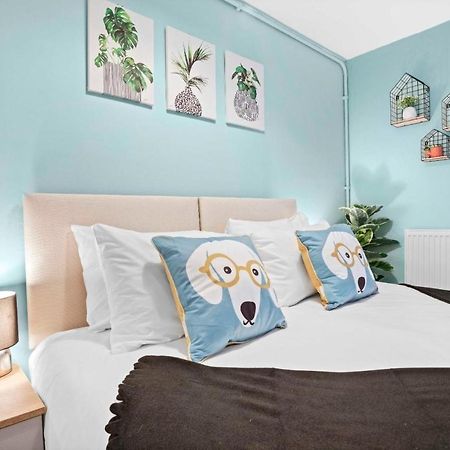 ברייטון Queens Apartment - By My Getaways - Free Parking For One Car מראה חיצוני תמונה