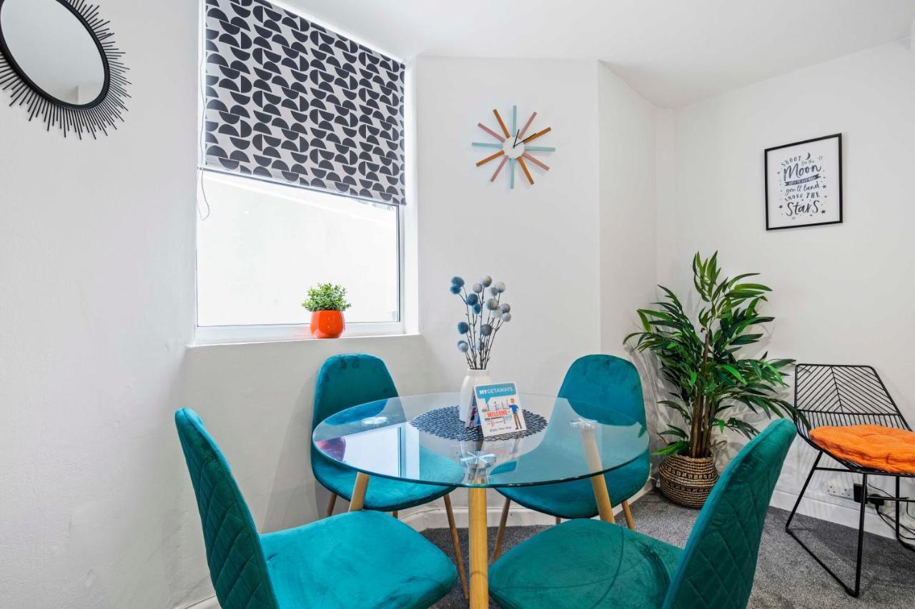 ברייטון Queens Apartment - By My Getaways - Free Parking For One Car מראה חיצוני תמונה