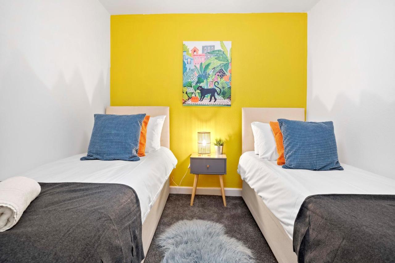 ברייטון Queens Apartment - By My Getaways - Free Parking For One Car מראה חיצוני תמונה