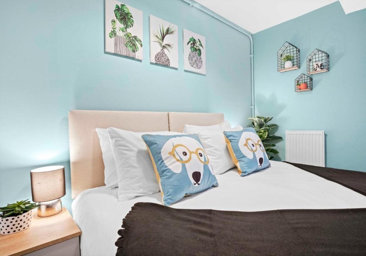 ברייטון Queens Apartment - By My Getaways - Free Parking For One Car מראה חיצוני תמונה